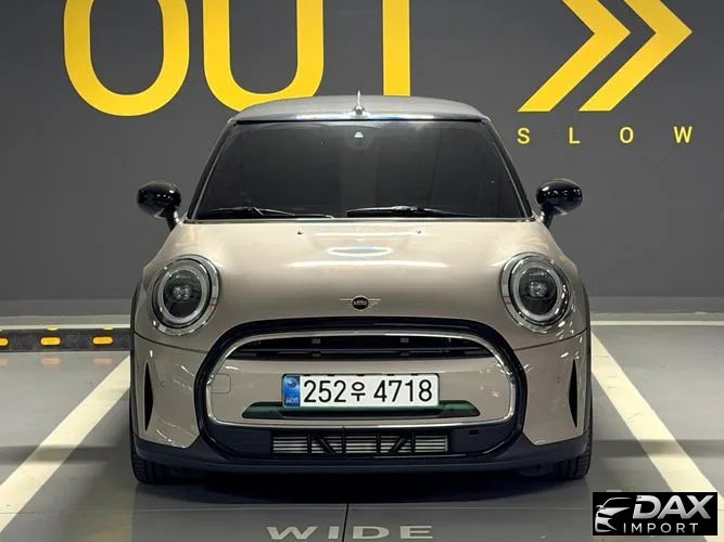 Mini Cooper Convertible Classic