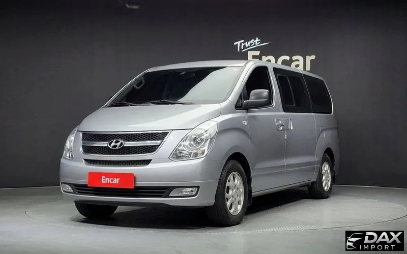 Hyundai Starex 12-Seater Wagon