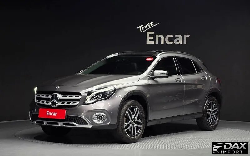 Mercedes-Benz GLA-Class GLA220 Premium