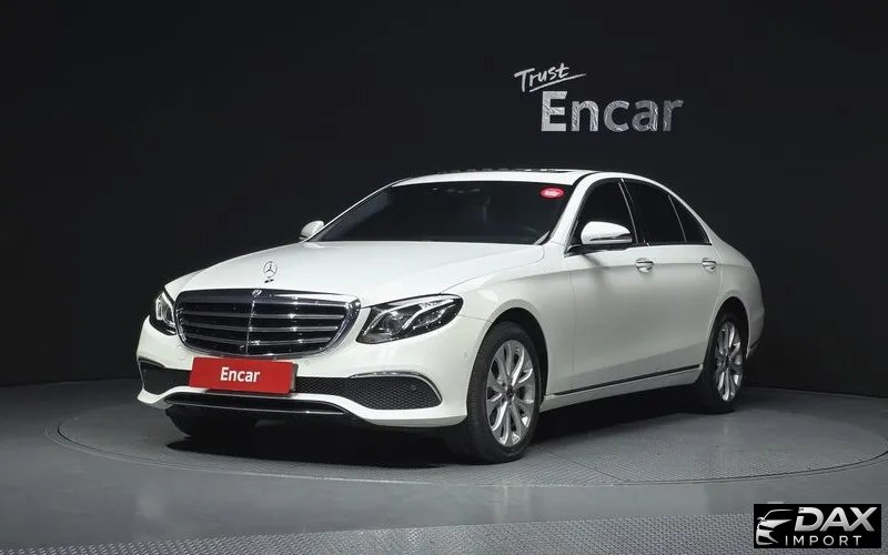 Mercedes-Benz E-Class E300 4MATIC Exclusive