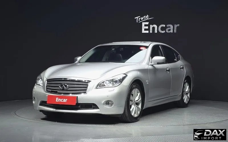 Infiniti M Exclusive