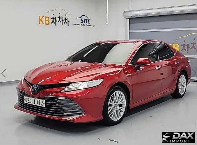 Toyota Camry 2.5 LE Hybrid