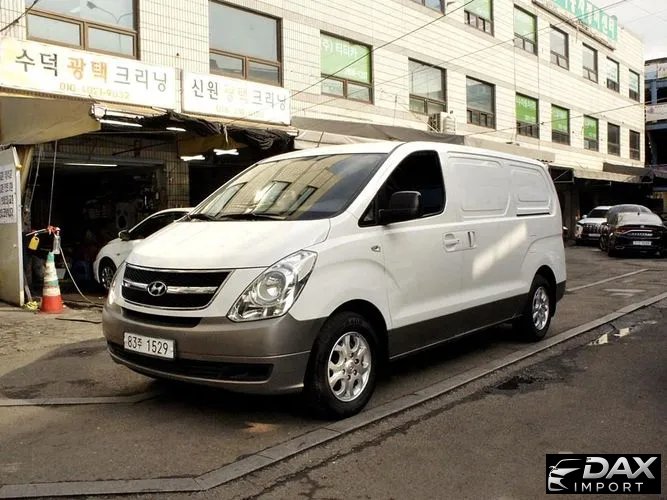 Hyundai Starex 3-Seater VAN