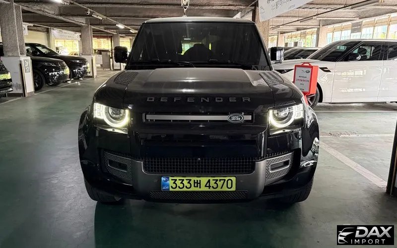 Land Rover Defender 110 P300 X-Dynamic SE