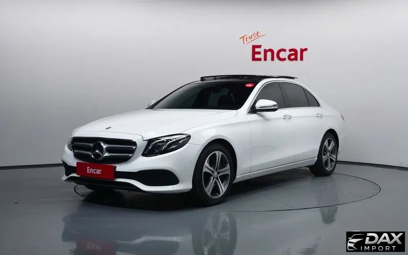 Mercedes-Benz E-Class E300 4MATIC Avnatgarde