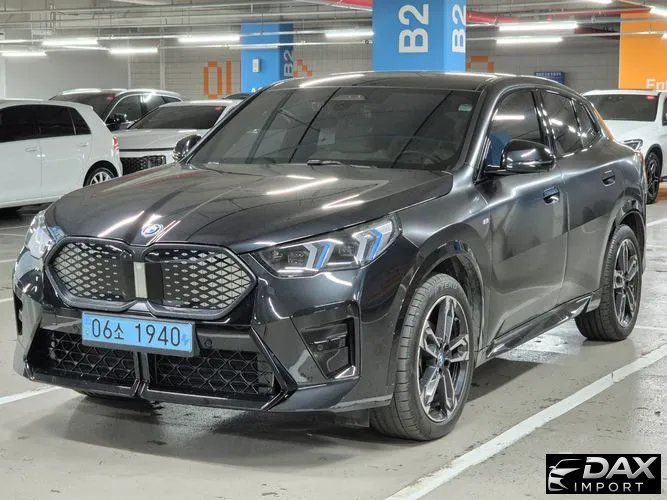 BMW iX2 eDrive 20 M Sport