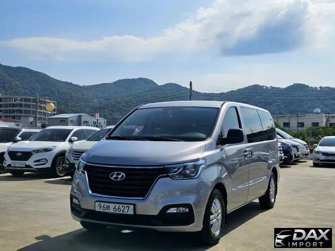 Hyundai Starex Van 5-Seater