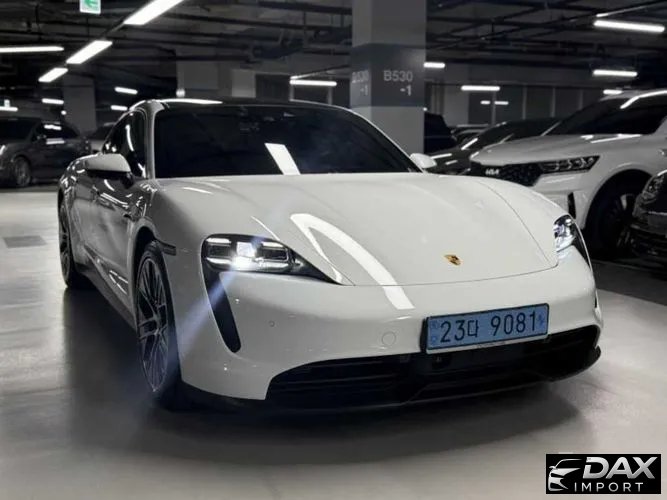 Porsche Taycan Base