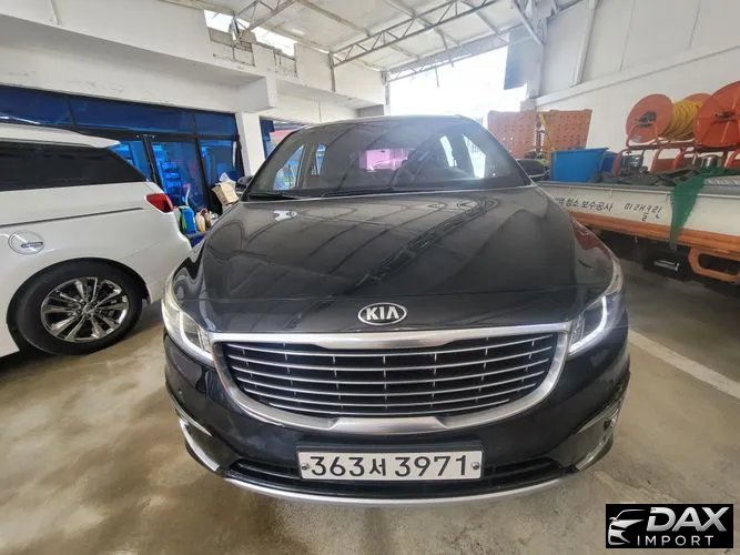 Kia Canival 9-seater Noblesse