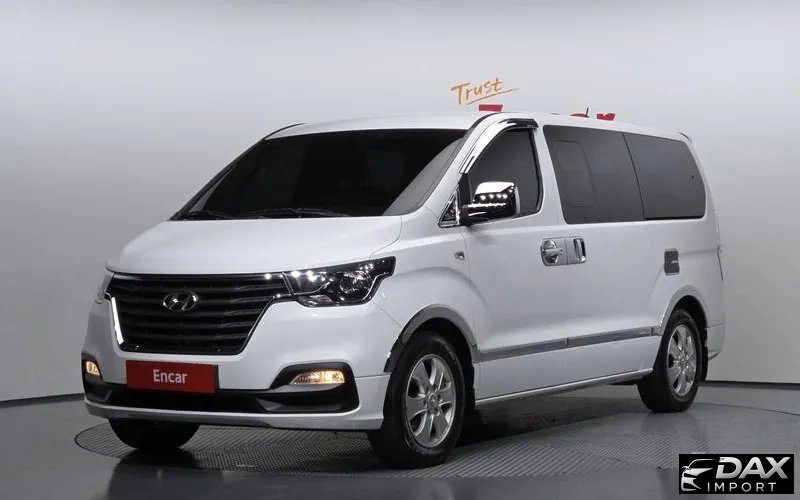 Hyundai Starex Wagon 12-Seater