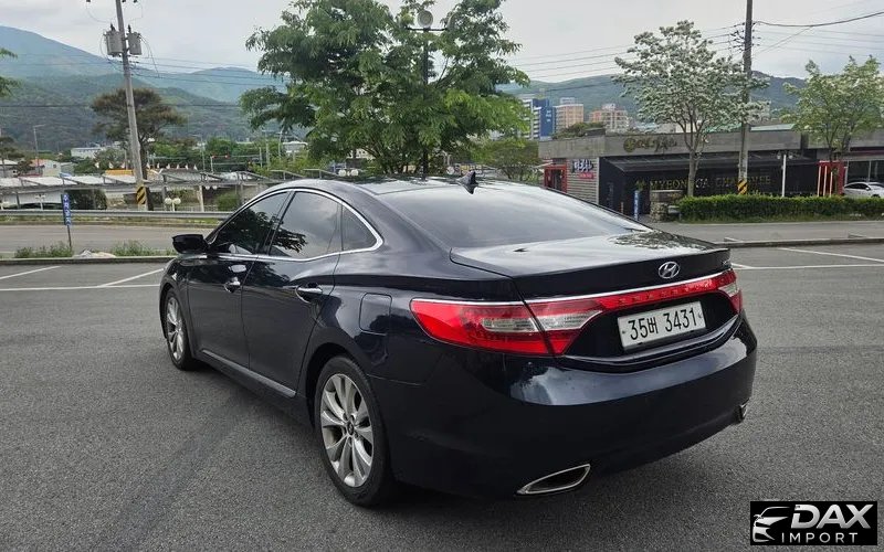 Hyundai Grandeur HG300 Prime