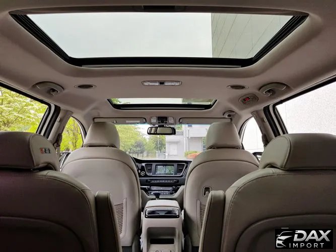Kia Canival 9-seater Prestige