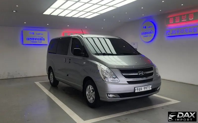 Hyundai Starex 5-Seater VAN