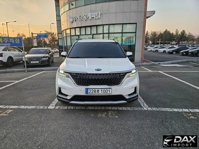Kia Canival 9-Seater Prestige