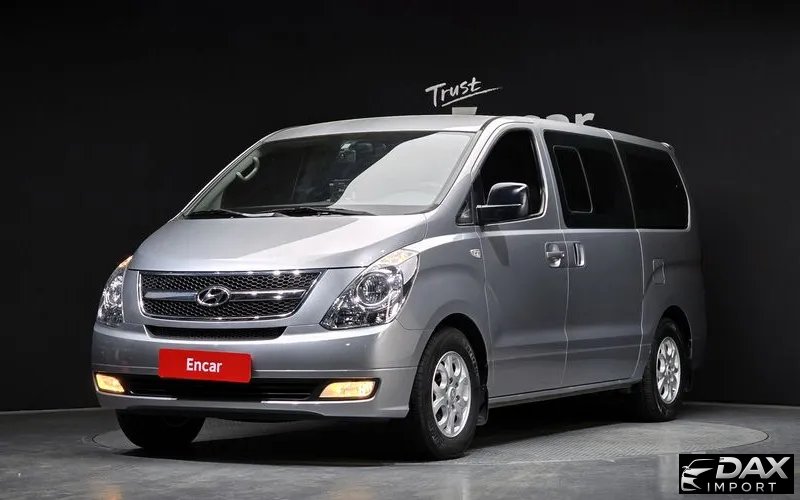 Hyundai Starex 12-Seater Wagon