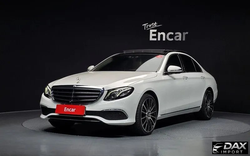Mercedes-Benz E-Class E300 4MATIC Exclusive