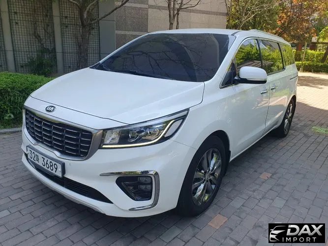 Kia Canival 9-Seater Noblesse