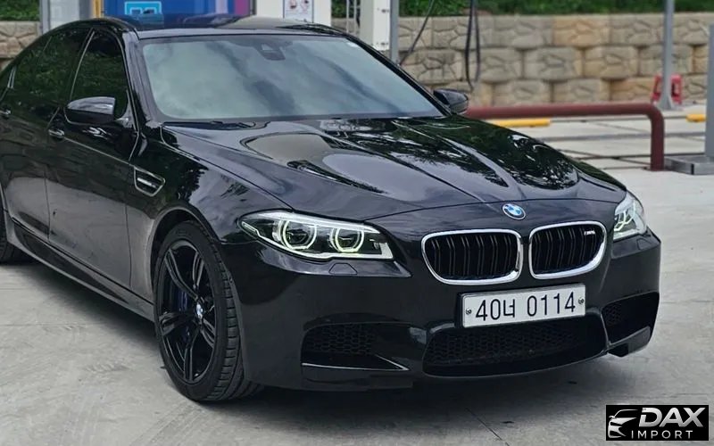 BMW M5 M5 Sedan