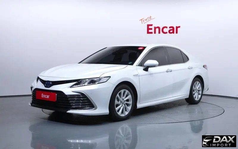 Toyota Camry 2.5 LE Hybrid