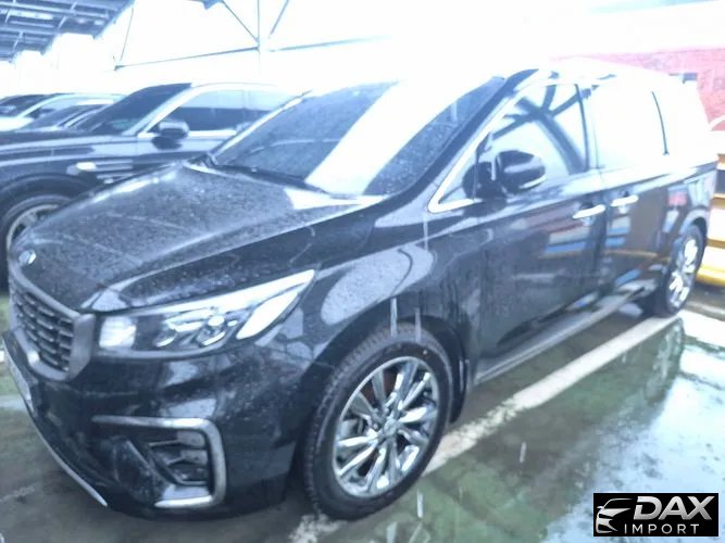 Kia Canival 7-Seater Limousine