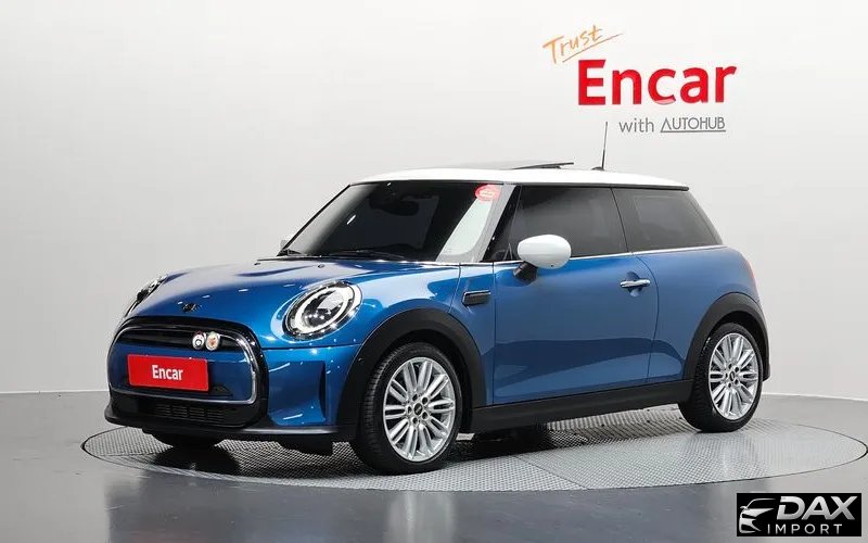 Mini Cooper Classic Plus Launch Pack
