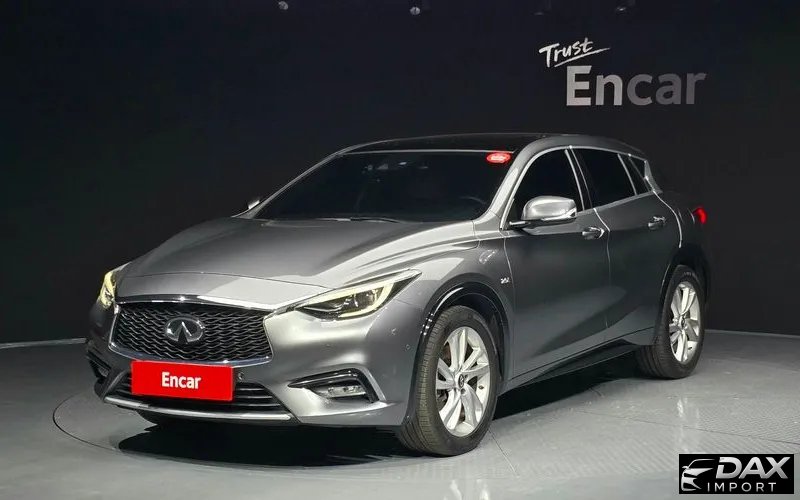 Infiniti Q30 2.0 Essential