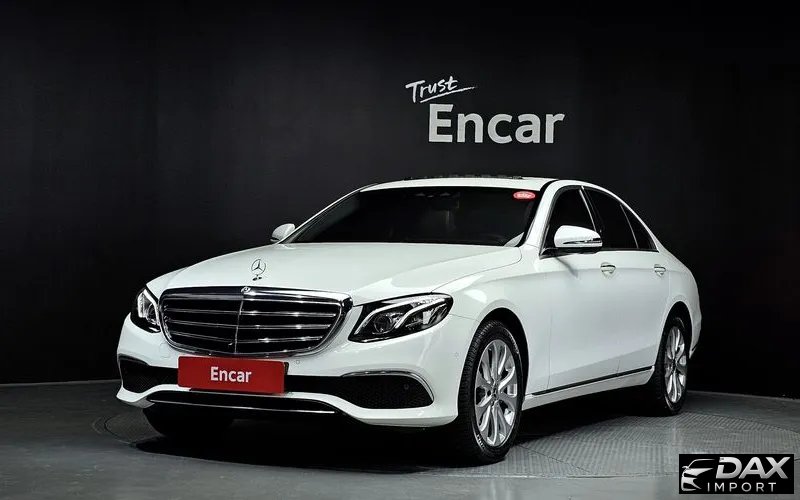 Mercedes-Benz E-Class E300 4MATIC Exclusive