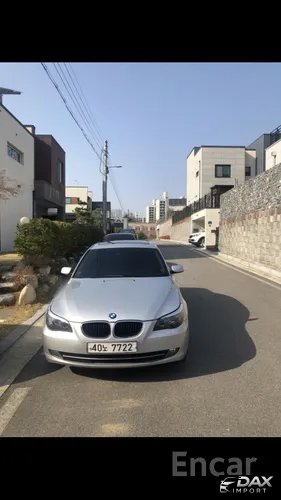 BMW 5-Series 520i Sedan