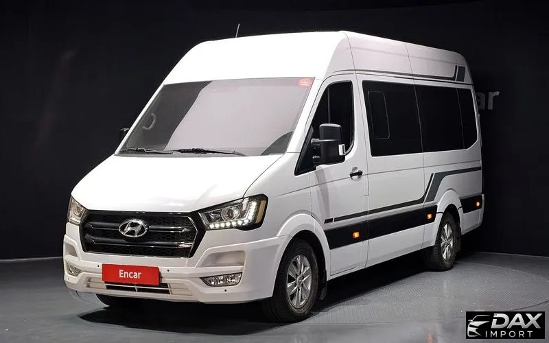 Hyundai Solati 11-Seater