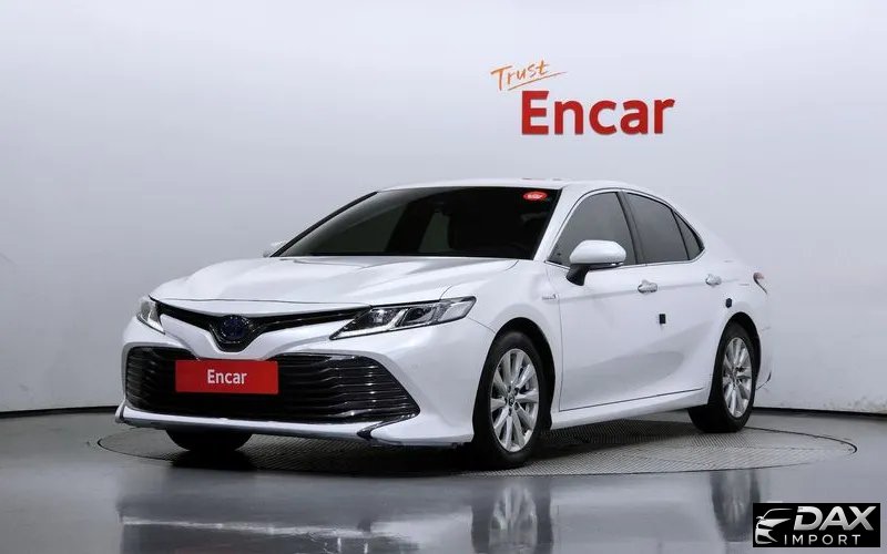 Toyota Camry 2.5 LE Hybrid
