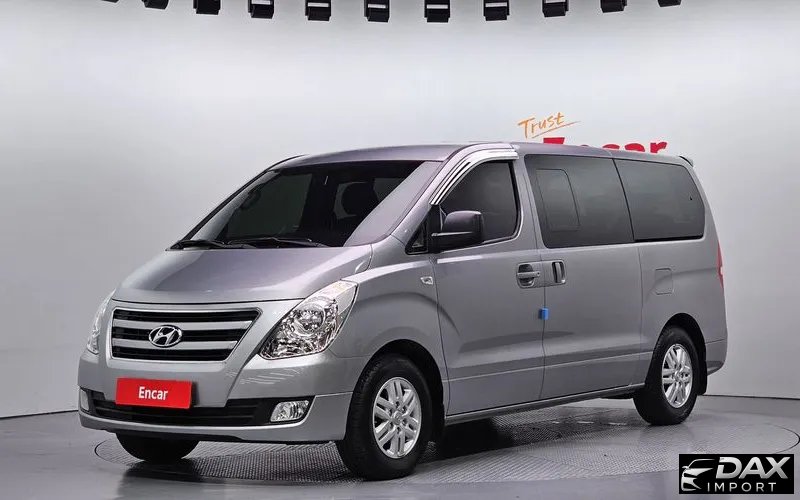 Hyundai Starex 12-Seater Wagon