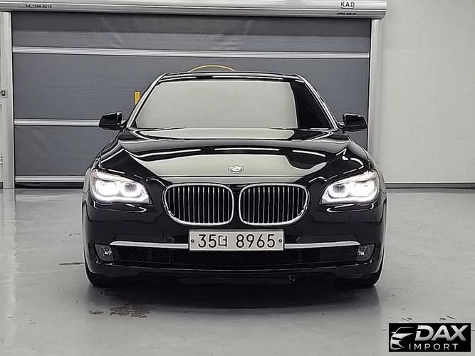 BMW 7-Series 740Li
