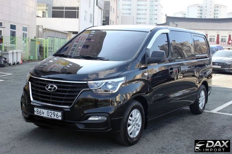 Hyundai Starex Van 5-Seater