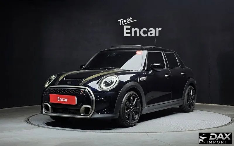 Mini Cooper 5Door Resolute Edition