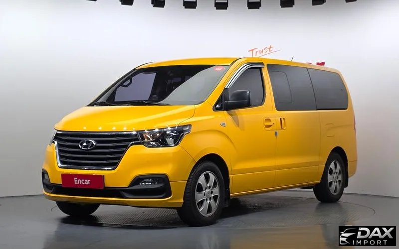 Hyundai Starex Wagon 12-Seater