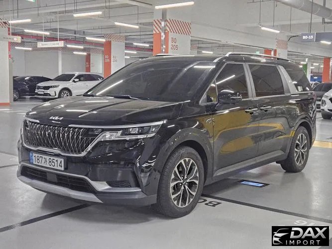 Kia Canival 9-Seater Prestige