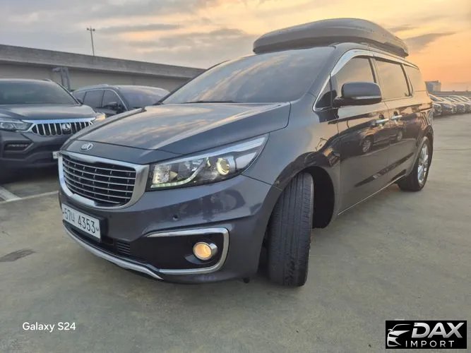 Kia Canival 9-seater Noblesse
