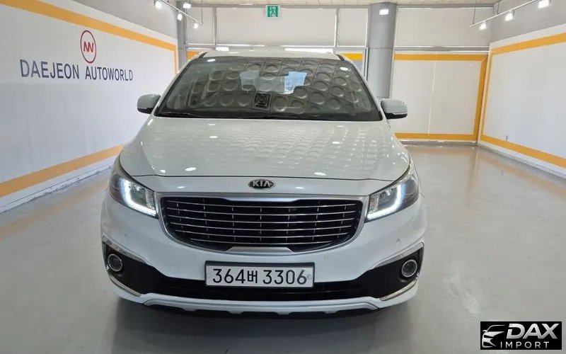 Kia Canival 9-seater Luxury
