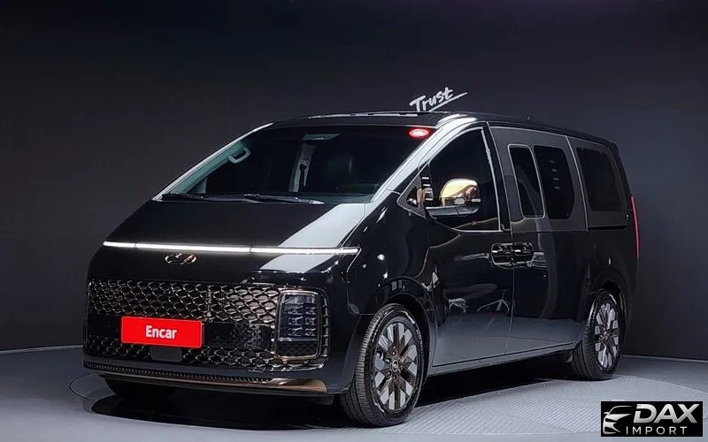 Hyundai Staria 4WD Lounge 7-Seater