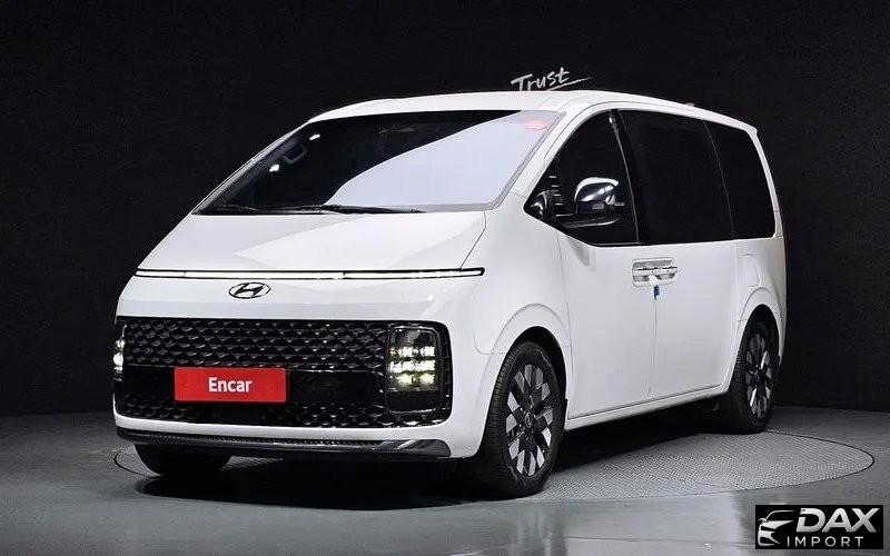 Hyundai Staria L3.5 Lounge 7-Seater