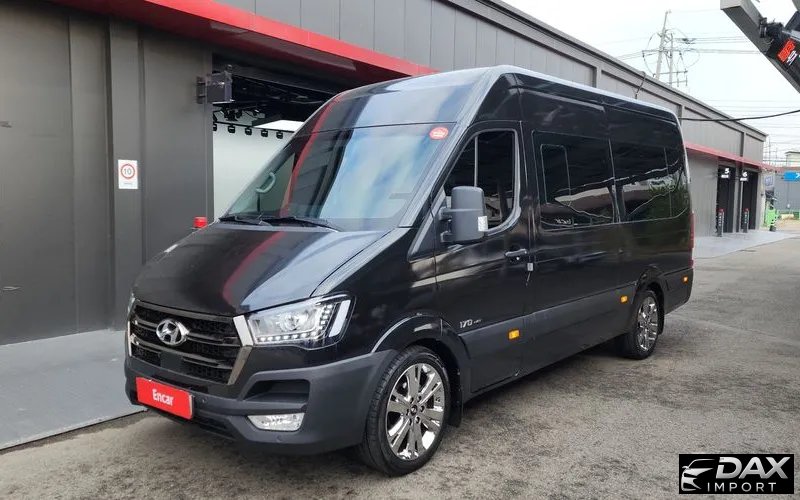 Hyundai Solati 15-seater