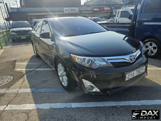 Toyota Camry Hybrid XLE