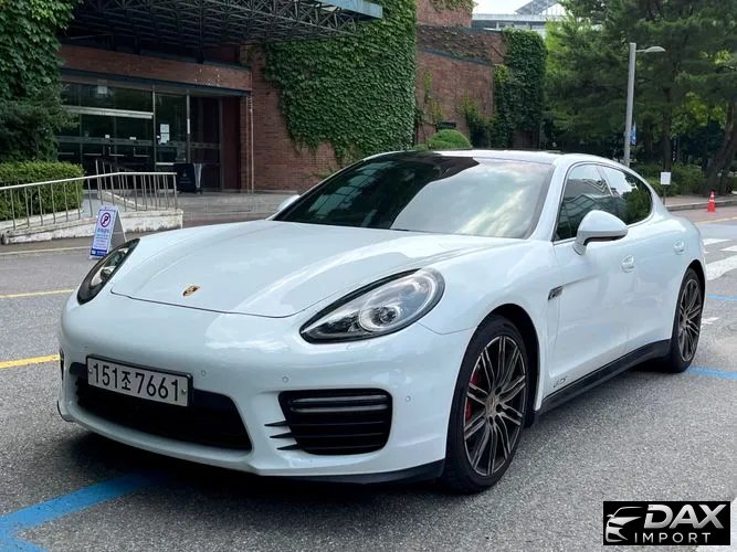 Porsche Panamera 4.8 GTS