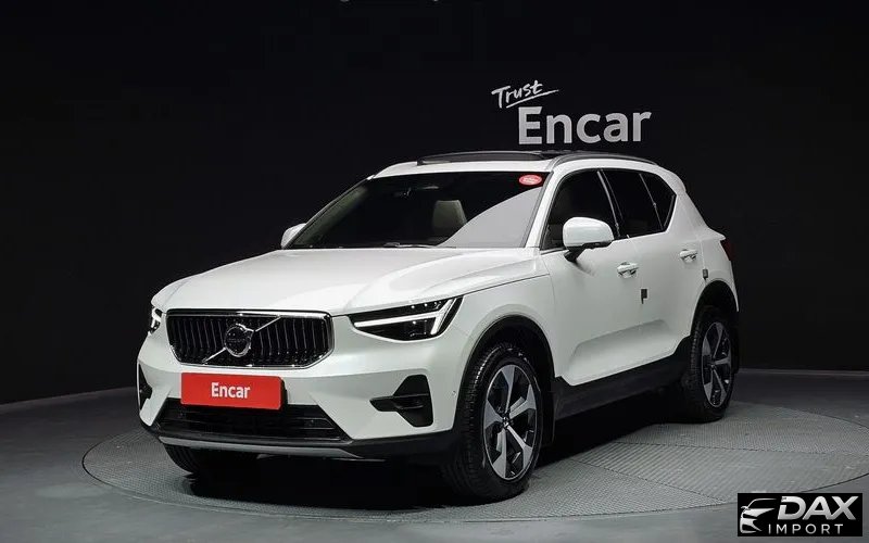 Volvo XC40 B4 Ultra Bright