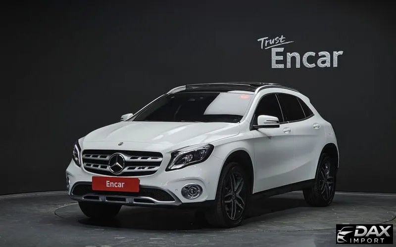 Mercedes-Benz GLA-Class GLA220