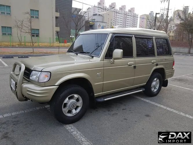 Hyundai Galloper 9-Seater Turbo Exceed