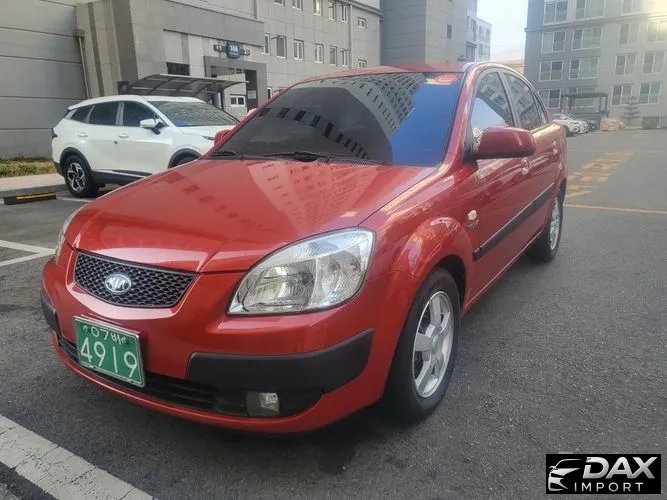 Kia pride 4DR 1.6 CVVT SLX
