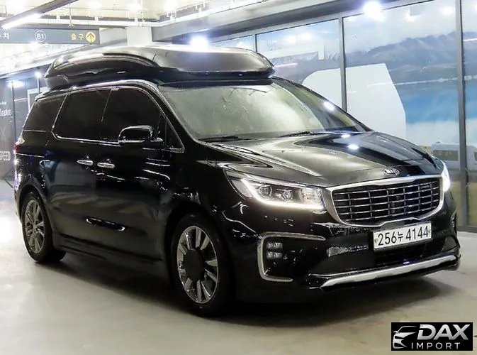Kia Canival 9-Seater Hi-Limousine