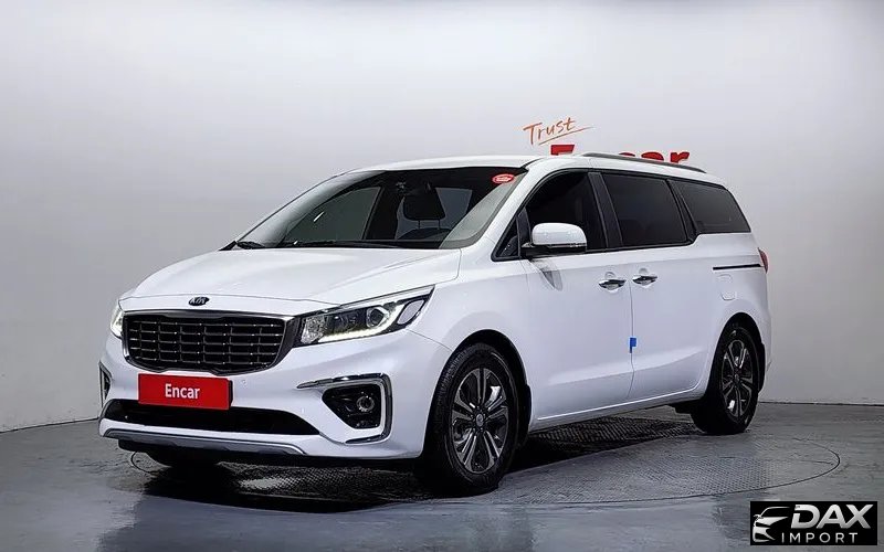 Kia Canival 9-Seater Luxury