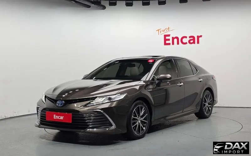 Toyota Camry 2.5 XLE Hybrid